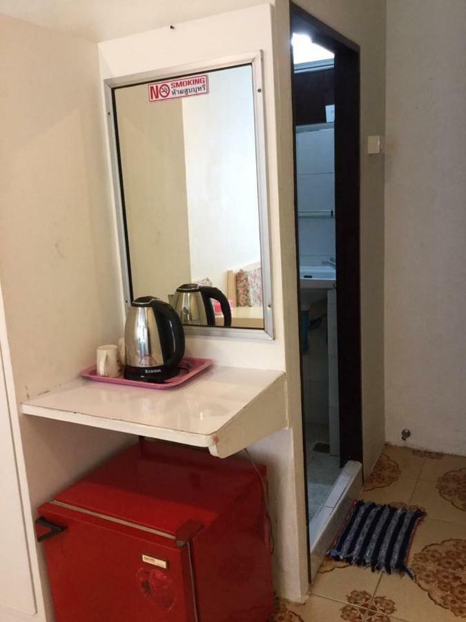 Miggy Guest House (Adults Only) Bangkok Extérieur photo