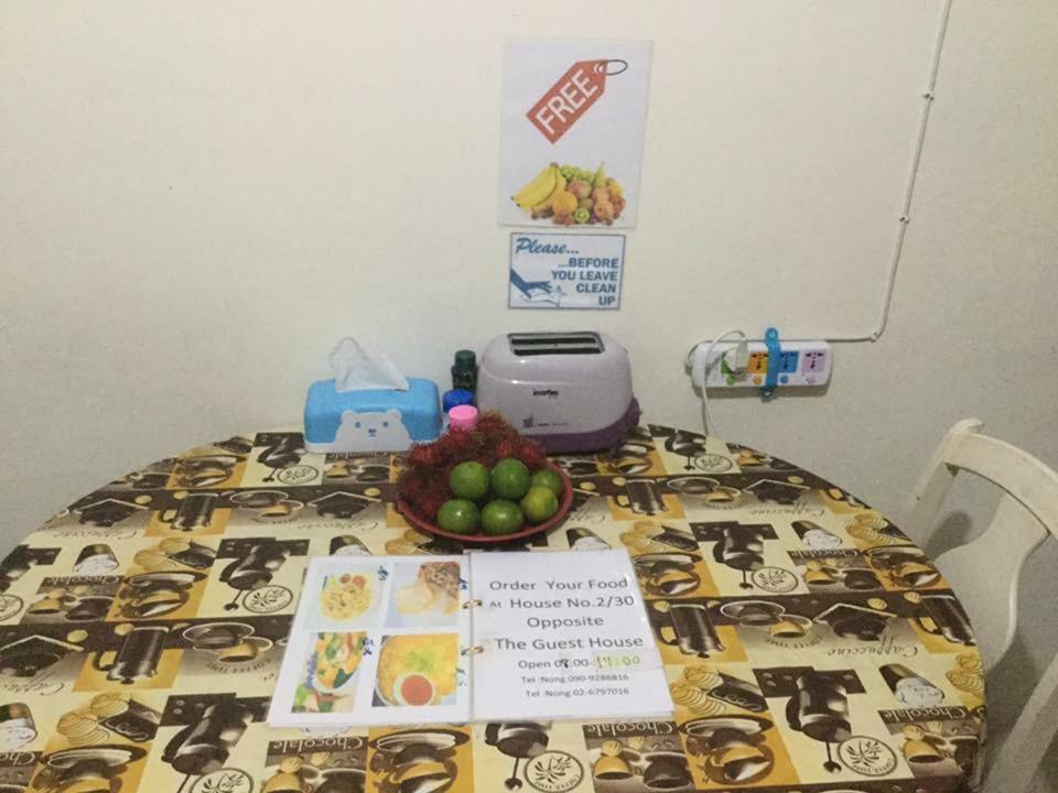 Miggy Guest House (Adults Only) Bangkok Extérieur photo
